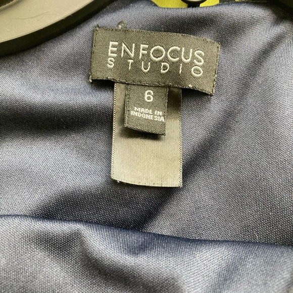 ENFOCUS Neon Green and Navy Blue chevron print sleeveless dress with drawstring - Picture 3 of 3